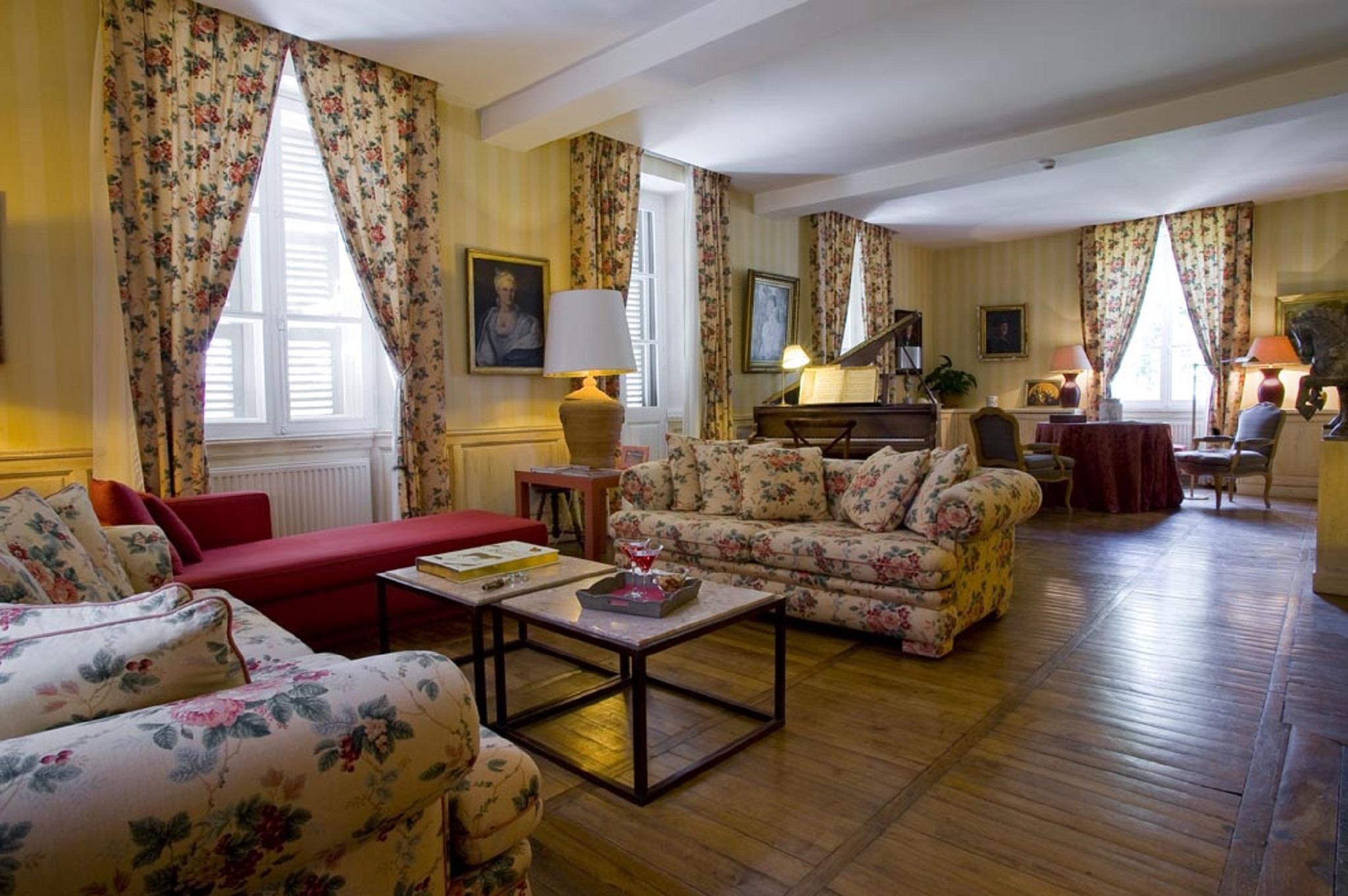 Chateau De Courban And Spa Nuxe Zewnętrze zdjęcie